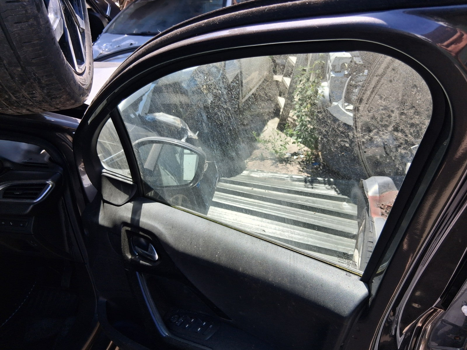 2019 PEUGEOT 208 MK1 OSF DRIVER SIDE FRONT RIGHT WINDOW GLASS