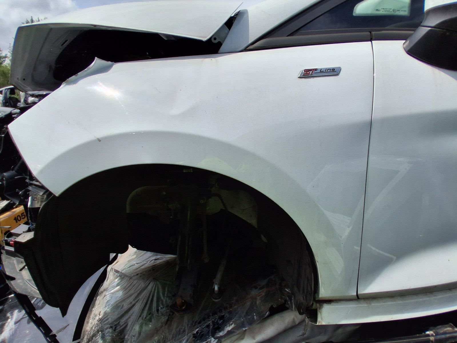 2023 FORD FIESTA MK8 NSF PASSENGER SIDE FRONT LEFT WING PANEL WHITE