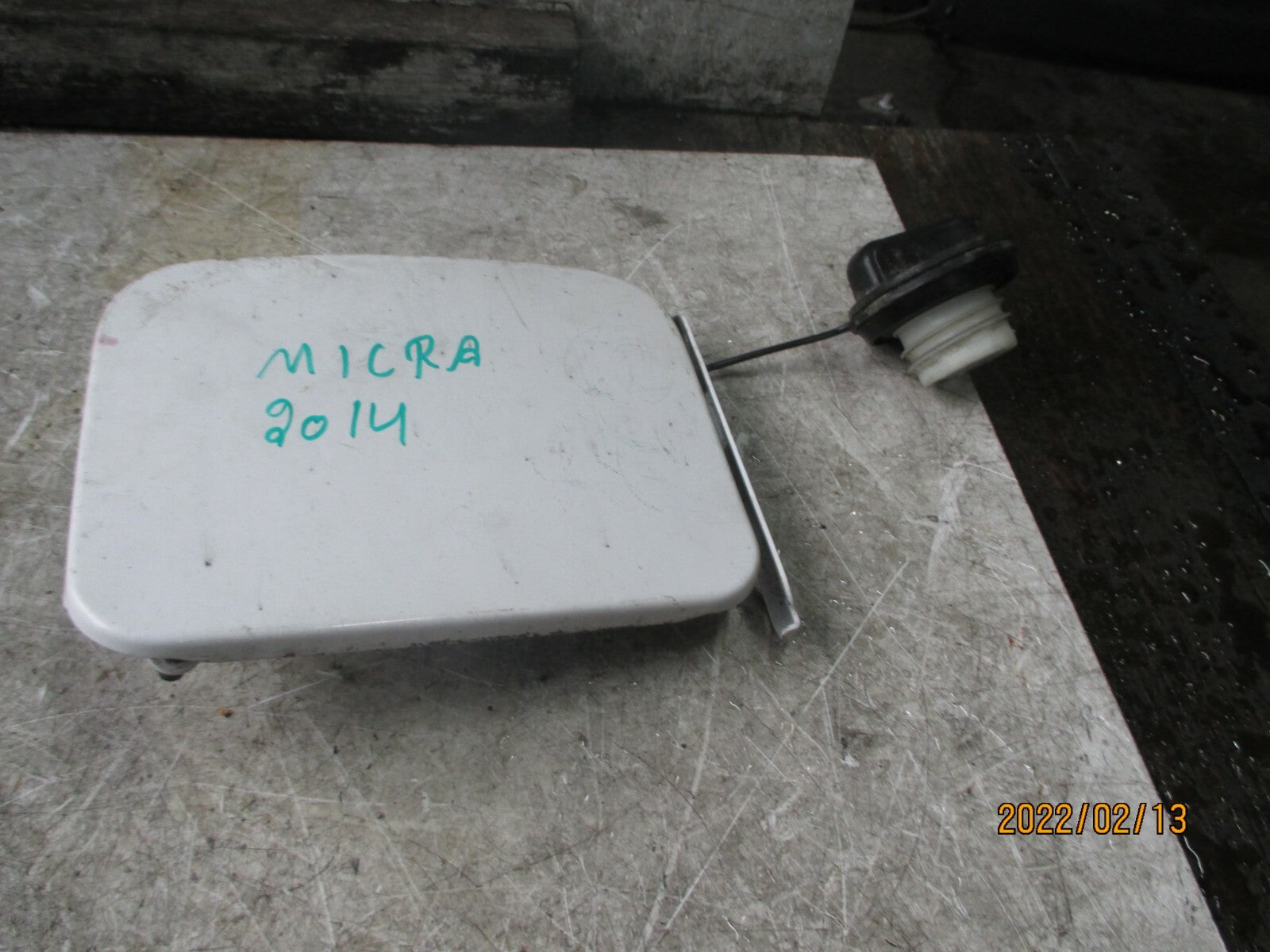 NISSAN MICRA K13 2014 FUEL FILLER FLAP WHITE