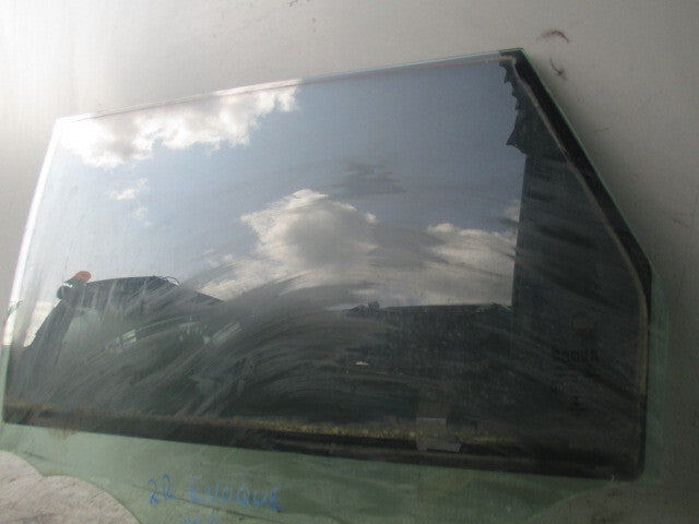 2015 RANGE ROVER  EVOQUE NSR PAASENGER SIDE REAR WINDOW GLASS
