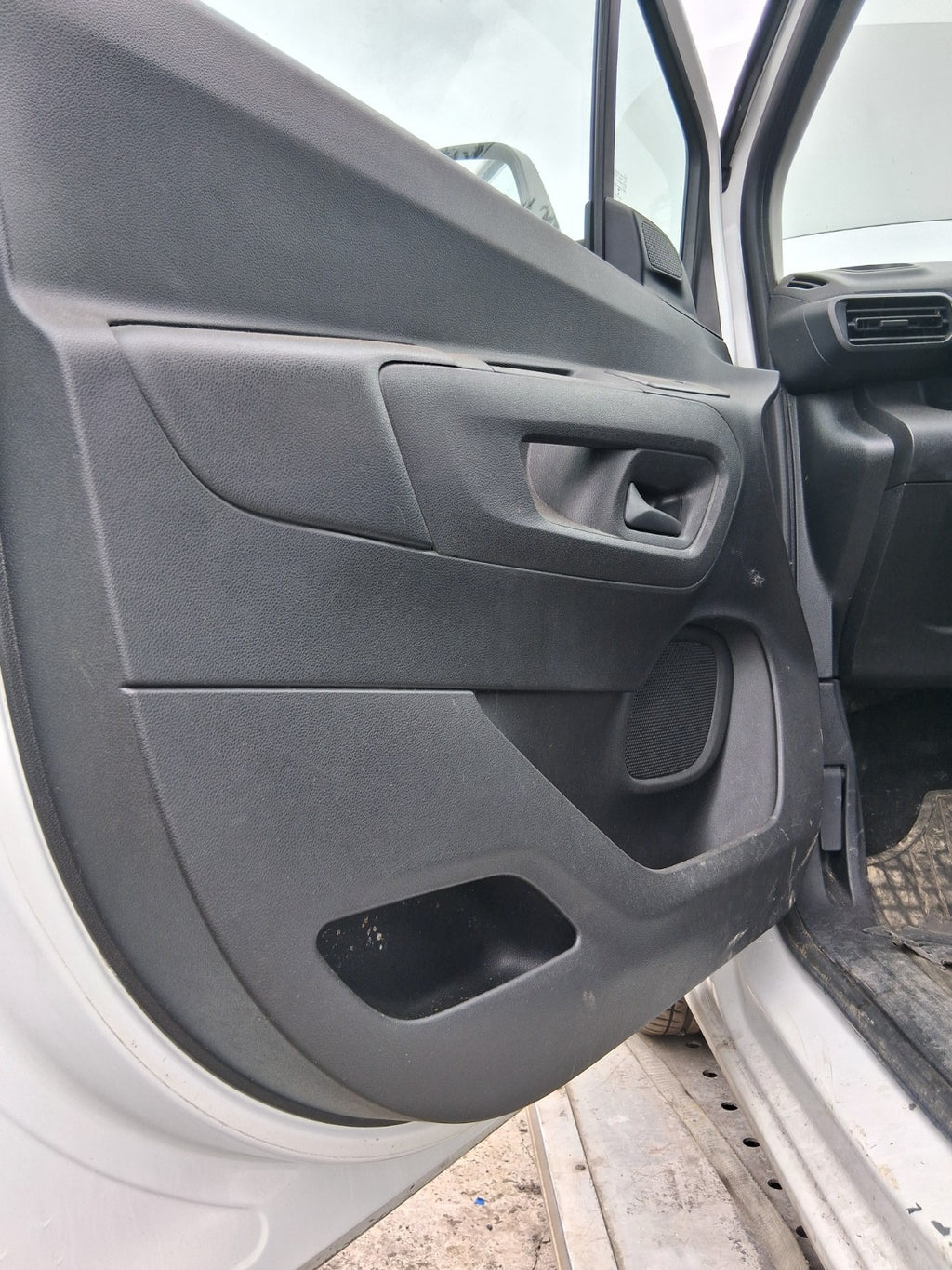 2020 VAUXHALL COMBO E MK4 NSF PASSENGER SIDE FRONT LEFT DOOR CARD