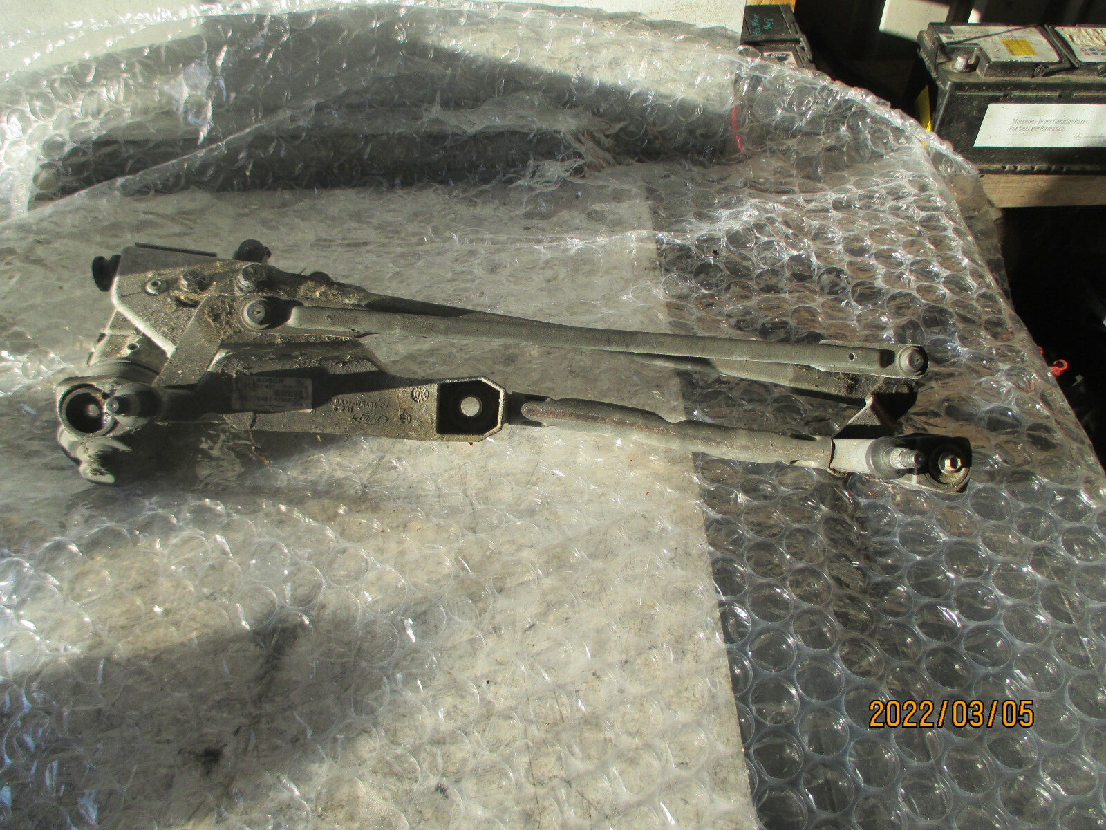 FORD FIESTA MK7 2016 FRONT WINDSCREEN WIPER MOTOR LINKAGES 8A6117500BF
