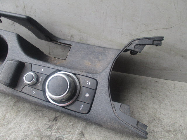 2019 MAZDA 2 MK4 1.5 PETROL CENTRE CONSOLE TRIM WITH CONTROL SWITCHES D09W64431
