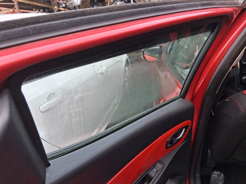 2013 RENAULT CLIO X98 MK4 NSR PASSENGER SIDE REAR LEFT WINDOW GLASS