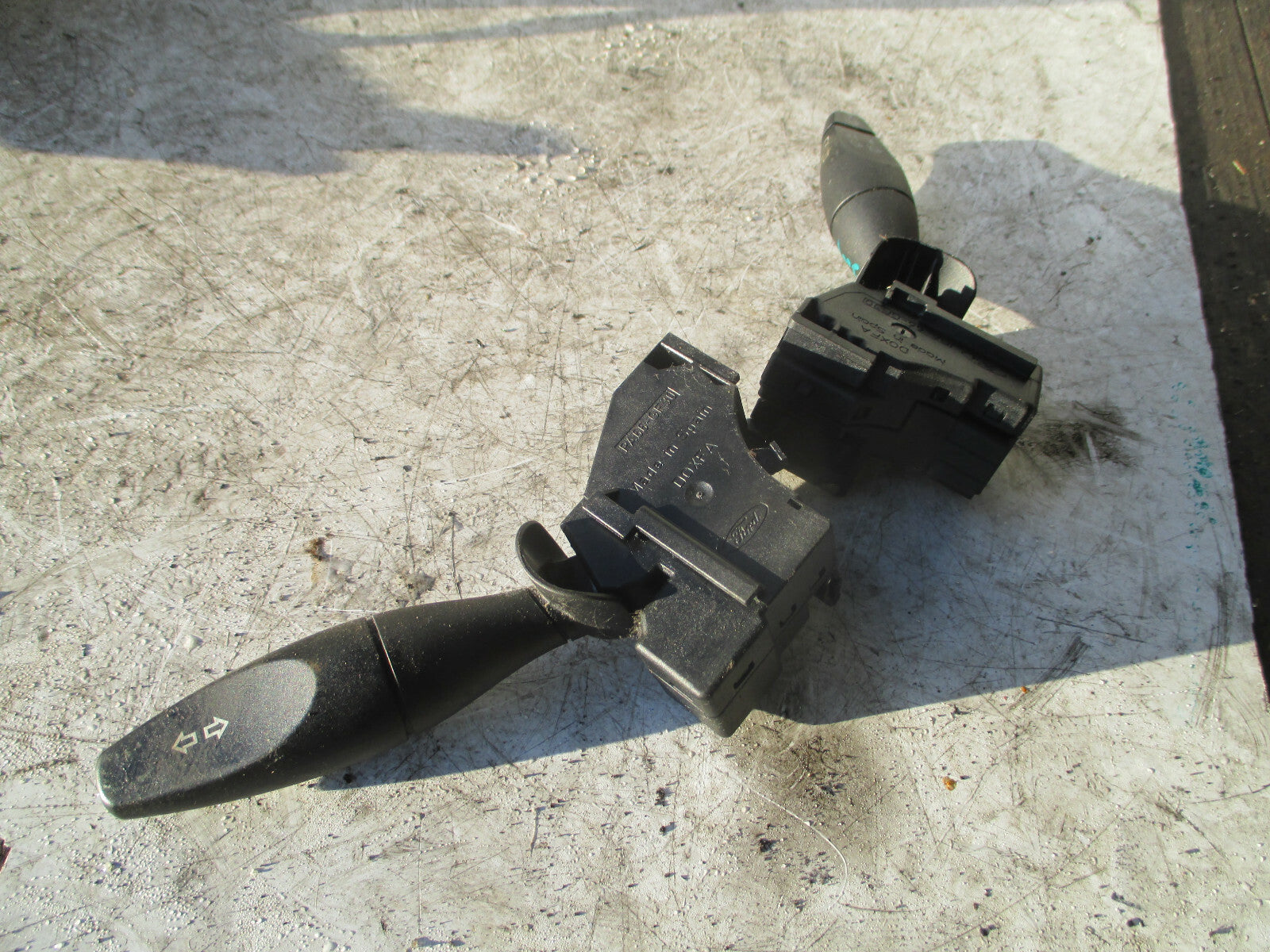 FORD FOCUS MK1 2001 WIPER INDICATOR STALK SWITCH UNIT