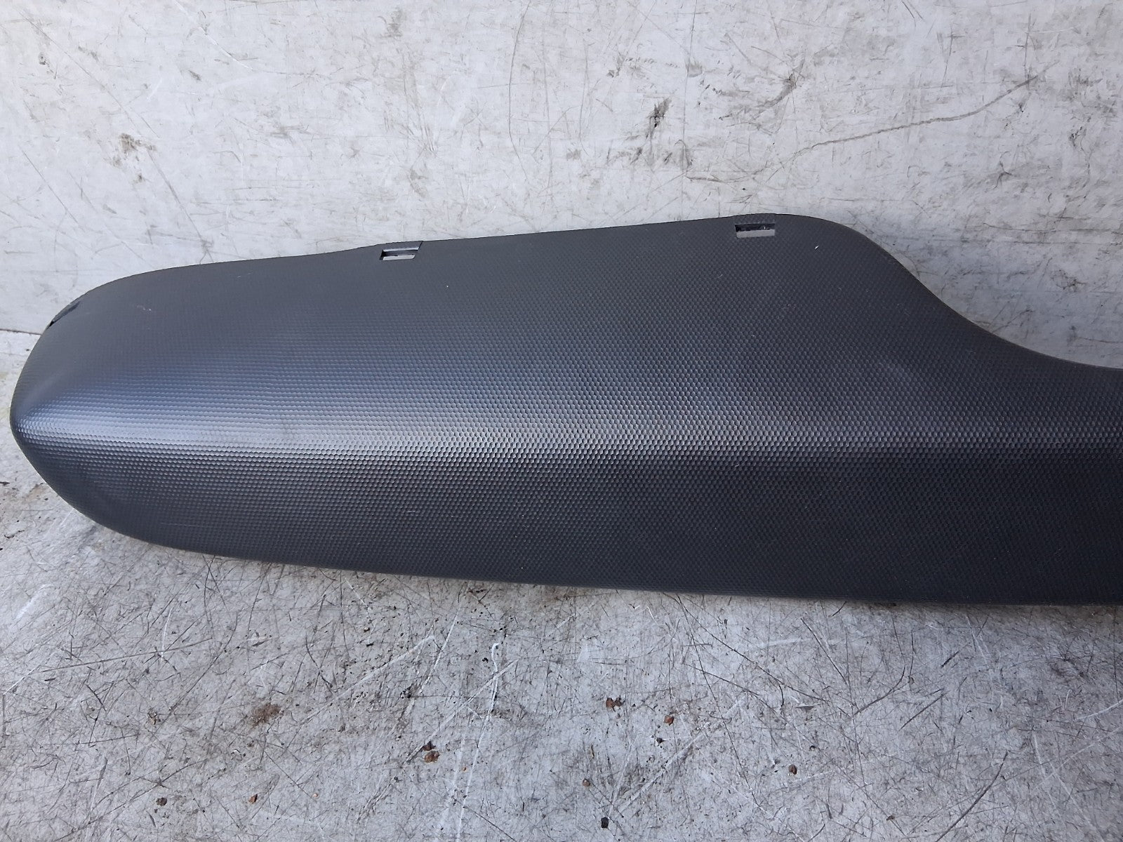 2007 HONDA JAZZ MK2 NSF PASSENGER FRONT DOOR GRAB PULL TRIM 83592SAAG010