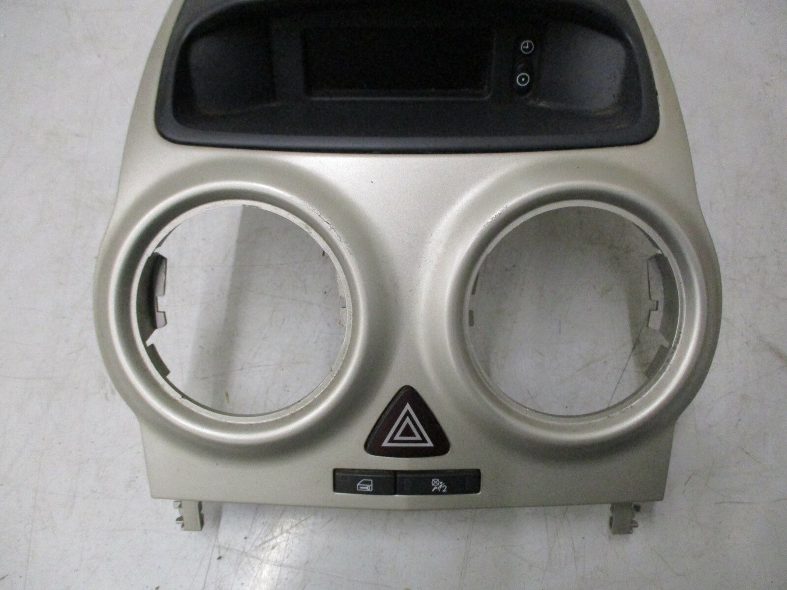 VAUXHALL CORSA D MK3 2007 RADIO DISPLAY SCREEN VENT SURROUND GOLD 13209460