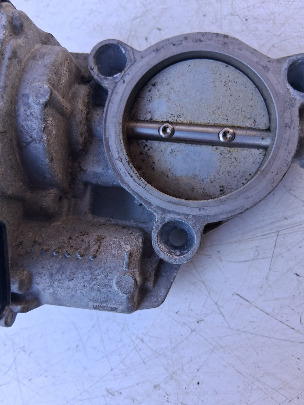 MINI CLUBMAN 2021 THROTTLE BODY 7618838