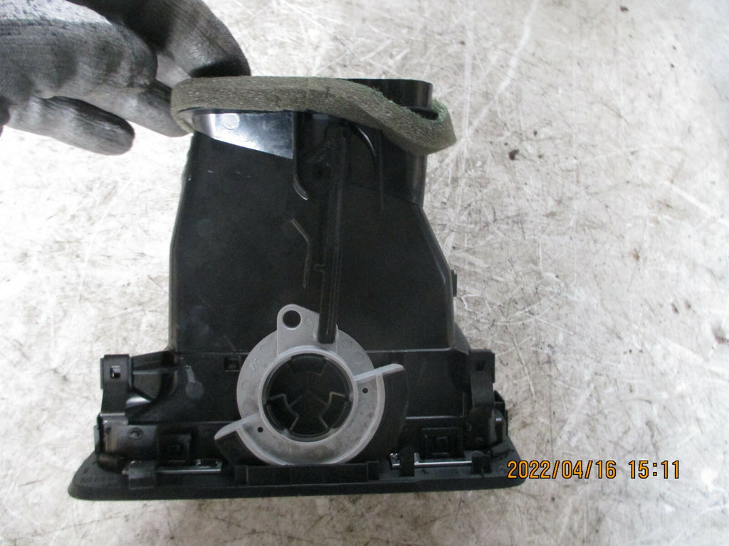 VW VOLKSWAGEN GOLF 2018 MK7 NSF FRONT PASSENGER SIDE AIR VENT 5G2819703