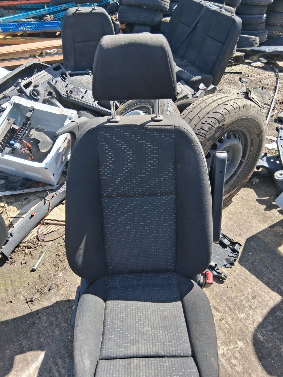 2018 MERCEDES SPRINTER W907 OSF DRIVER SIDE FRONT RIGHT FABRIC SEAT