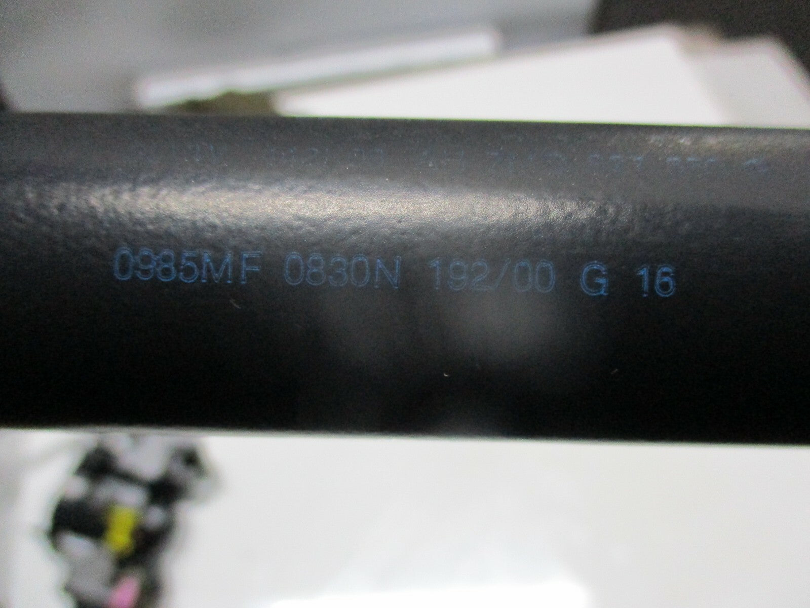 FORD GALAXY 2000 PAIR 2 X REAR BOOT TAILGATE GAS STRUT LIFTERS ROD 7M0827550G