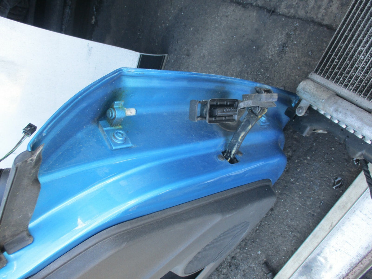 SEAT IBIZA 6J 3 DOOR NSF PASSENGER SIDE FRONT COMPLETE DOOR LW5N BLUE
