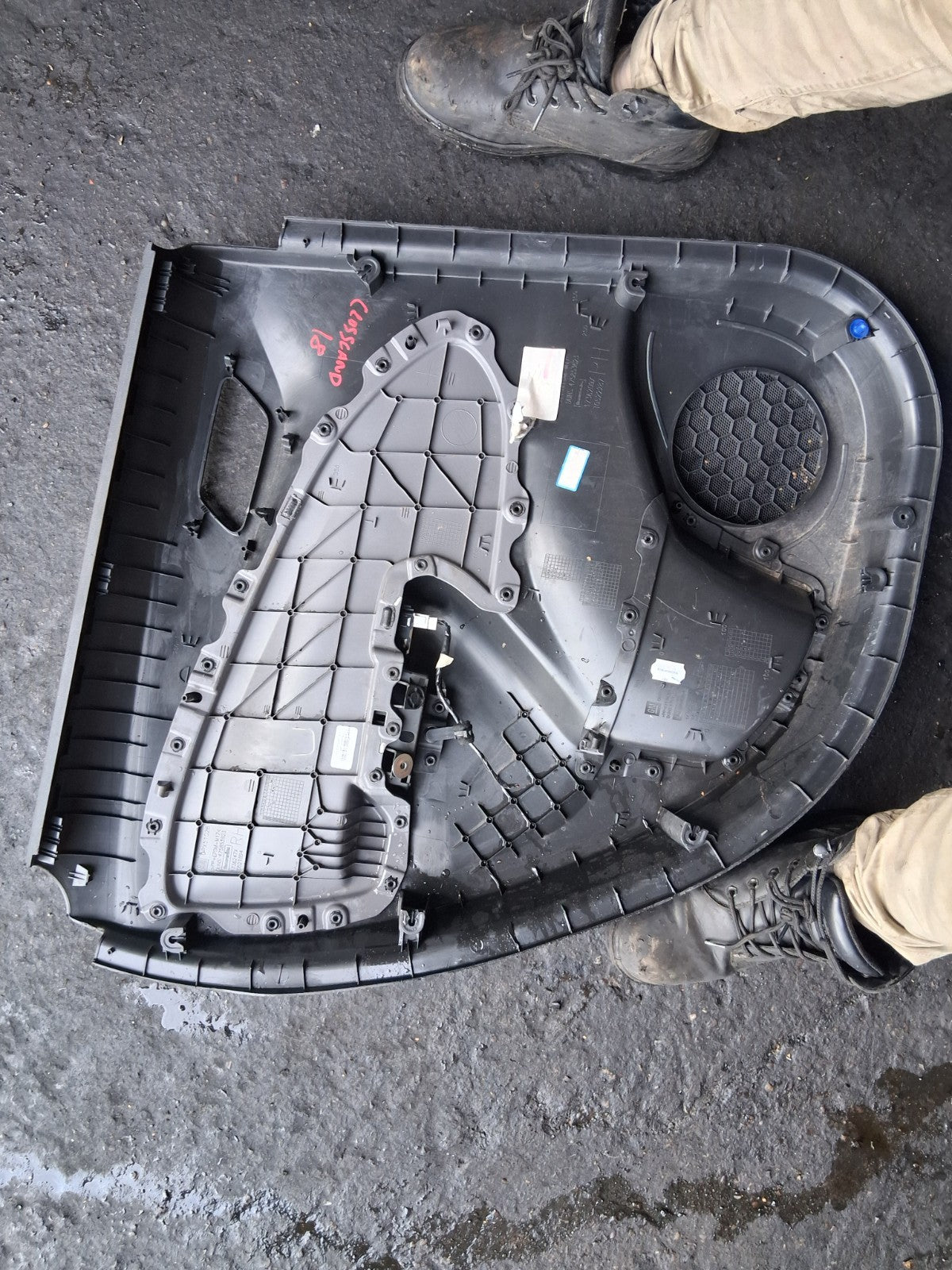 2018 VAUXHALL CROSSLAND OSR DRIVER SIDE REAR INNER DOOR CARD 1736209X