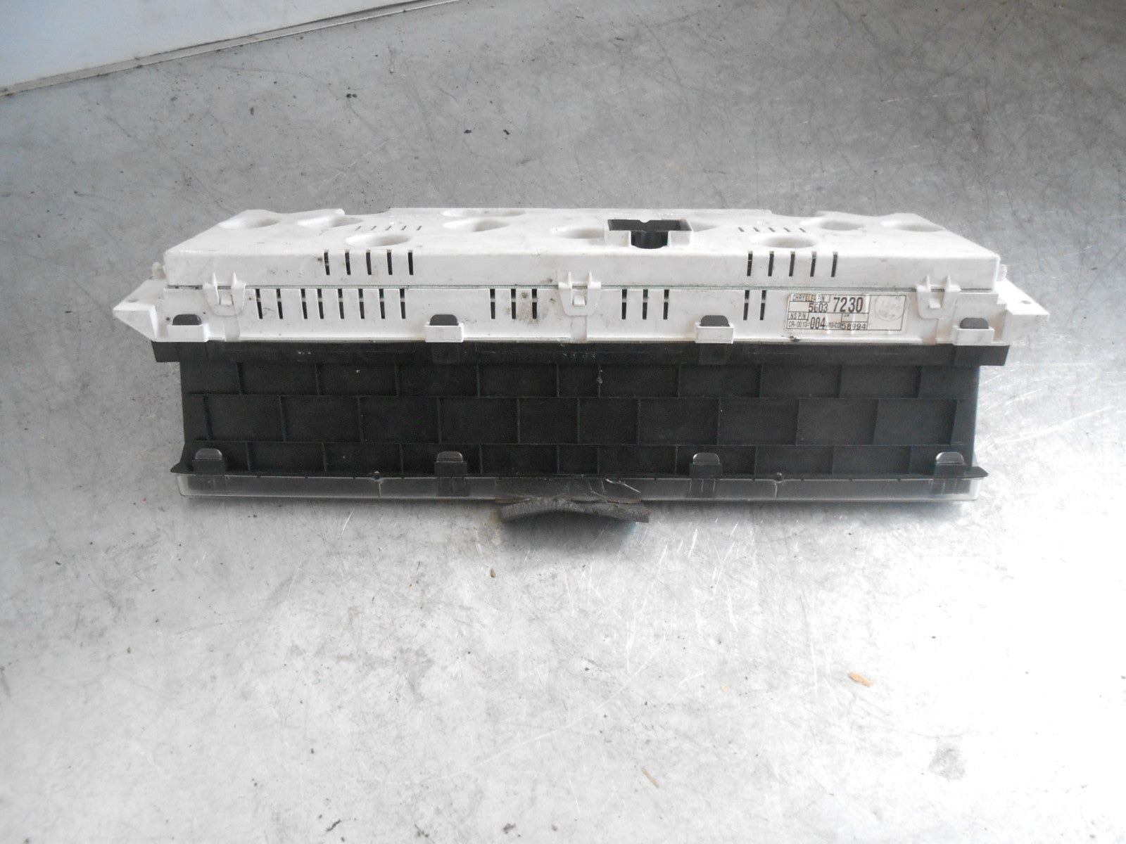 JEEP CHEROKEE ZJ (MK2) 1998 4.0 (M2ZJ) CLOCKS SPEEDO INSTRUMANT CLUSTER 56037250