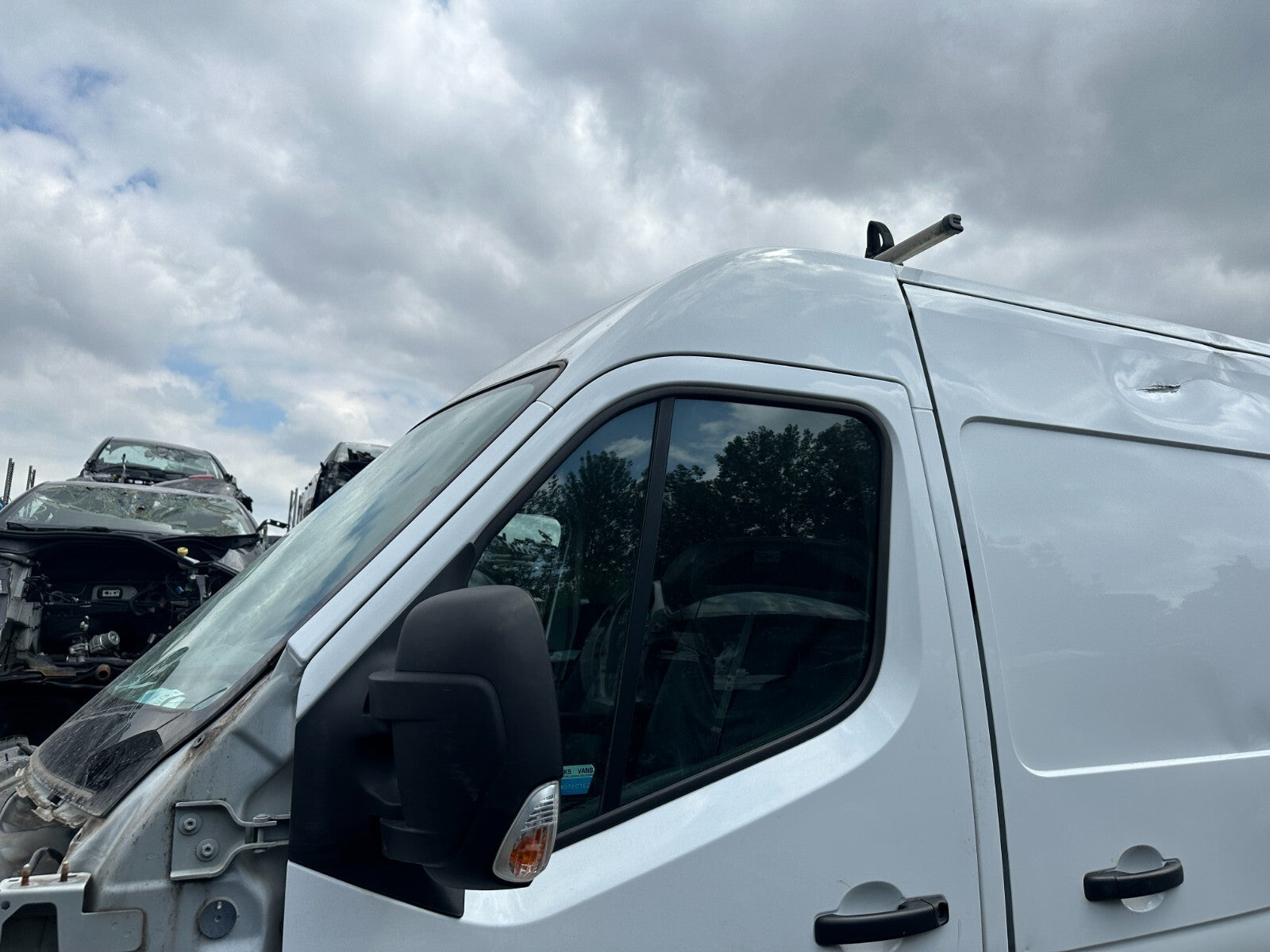 2020 RENAULT MASTER MK3 NSF PASSENGER SIDE FRONT DOOR BARE WHITE