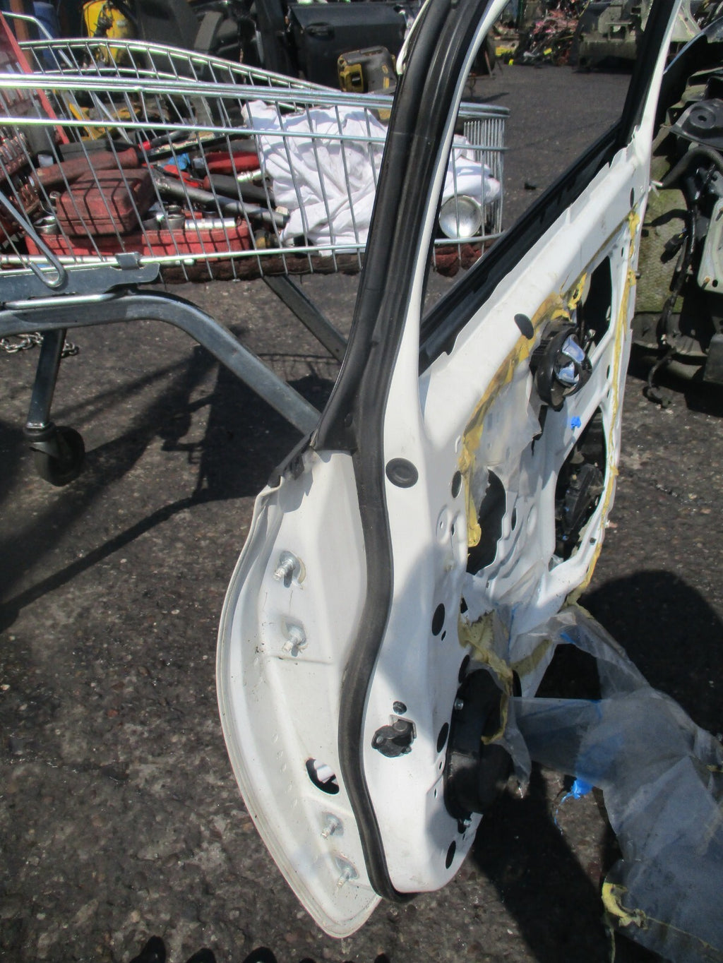 2015 NISSAN NOTE E12 OSF DRIVER SIDE FRONT BARE DOOR WHITE PEARL QAB