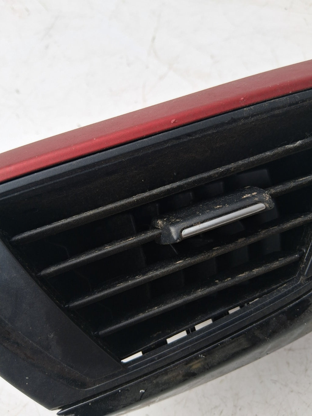 BMW 1 SERIES F20 2015 DASHBOARD AIR VENT RED 920535607