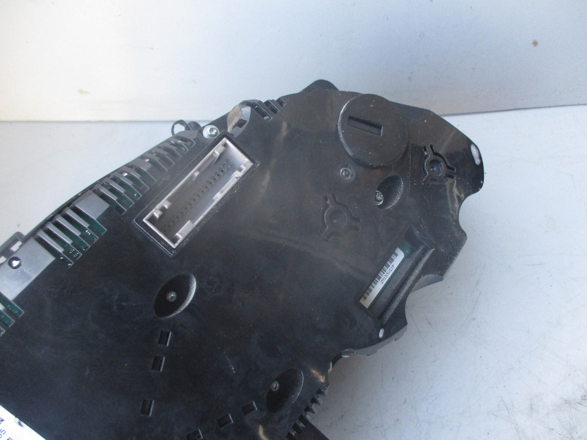 AUDI A4 B8 2013 2.0 DIESEL INSTRUMENT CLUSTER SPEEDOMETER 8K0920983G