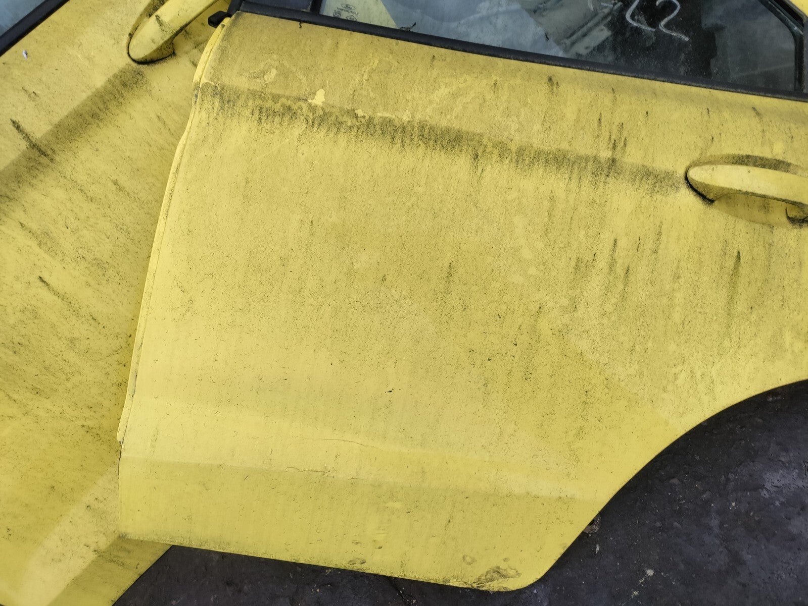 FORD KA+ PLUS 2017 NSR PASSENGER SIDE REAR COMPLETE DOOR YELLOW