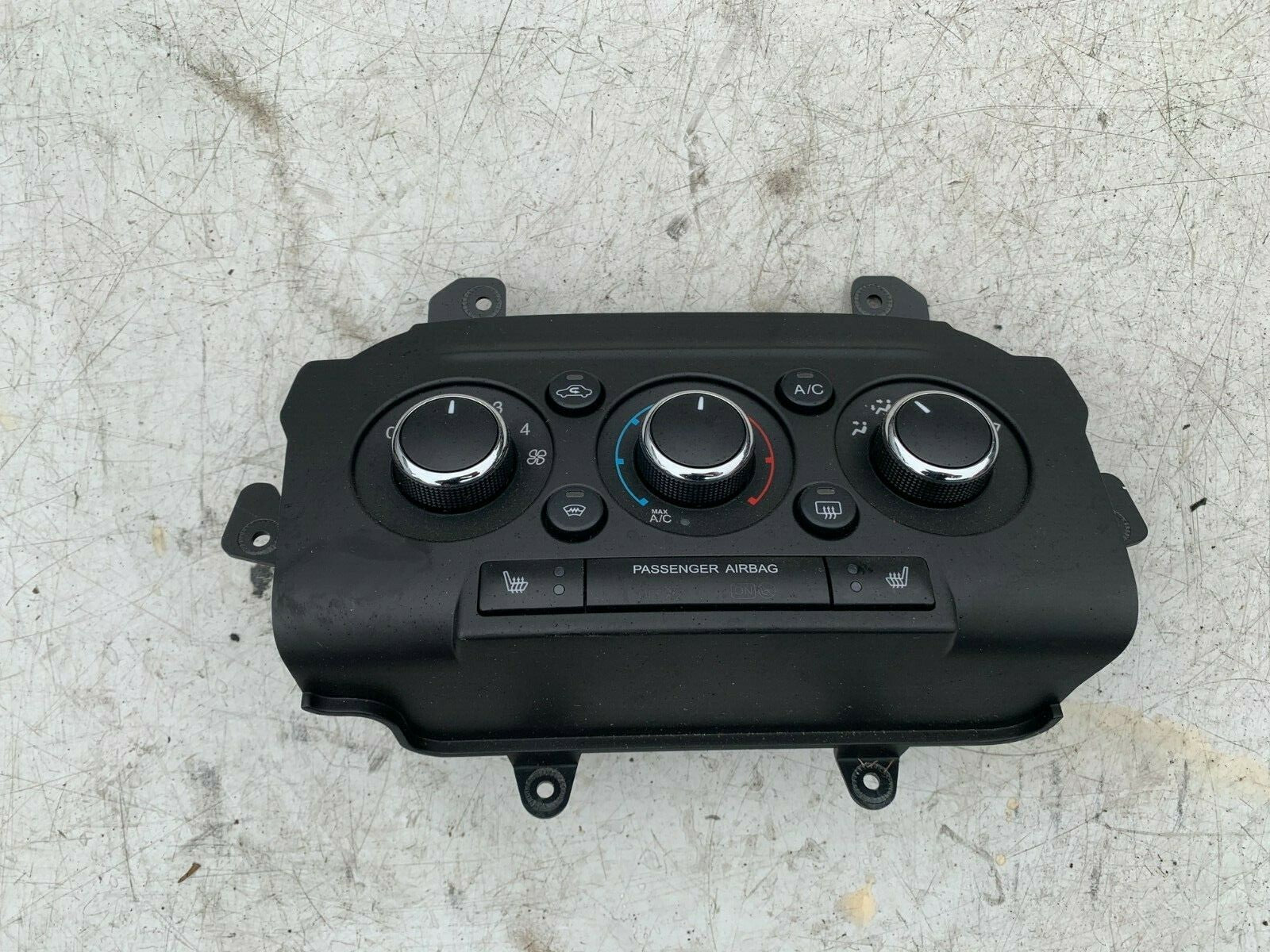 FORD KA  PLUS + 2019 HEATER CONTROL PANEL SWITCHES HEATED SEATS J7BT 19980 FD