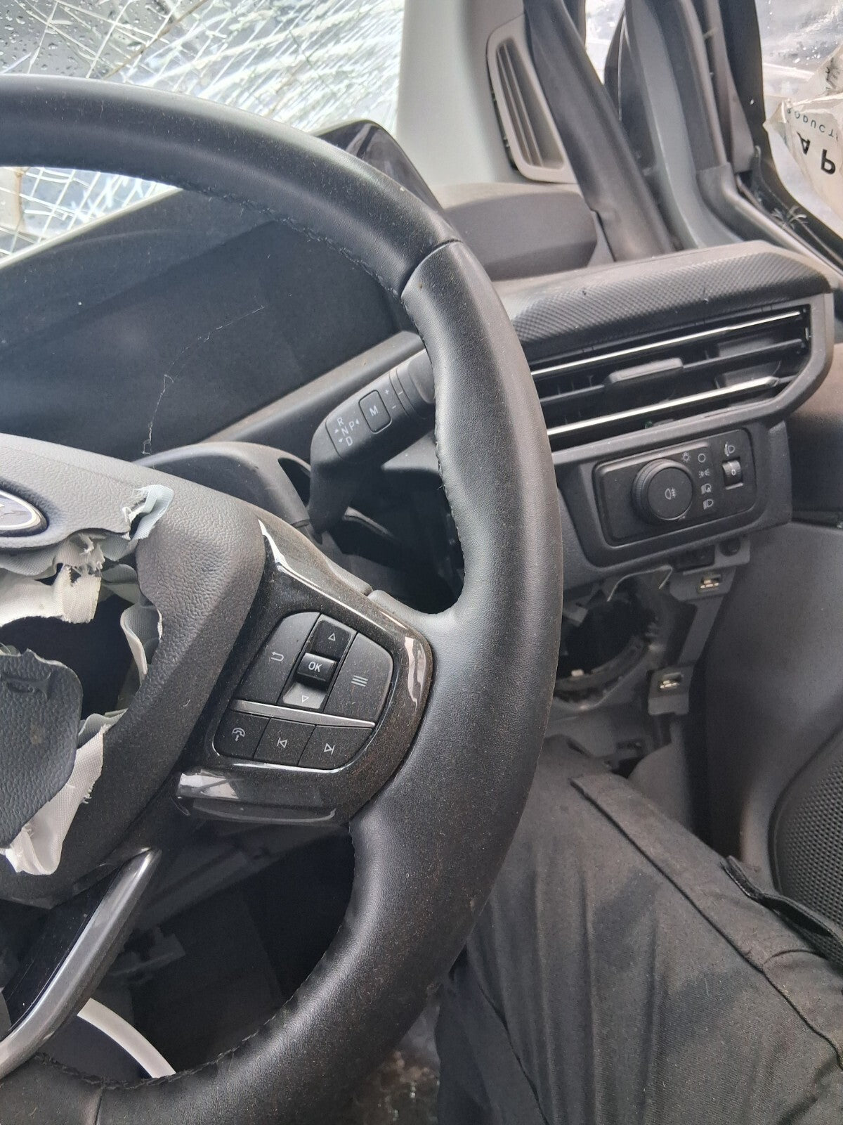 2024 FORD TRANSIT CUSTOM MK2 LIMITED EDITION MULTI SPOKE STEERING WHEEL