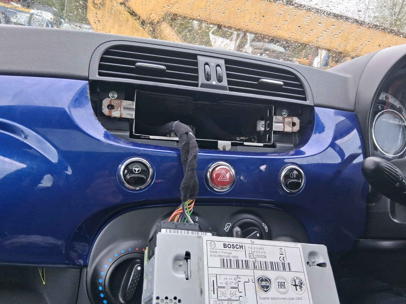 2010 FIAT 500 LOUNGE MK1 FRONT DASHBOARD BLUE TRIM PANEL COVER