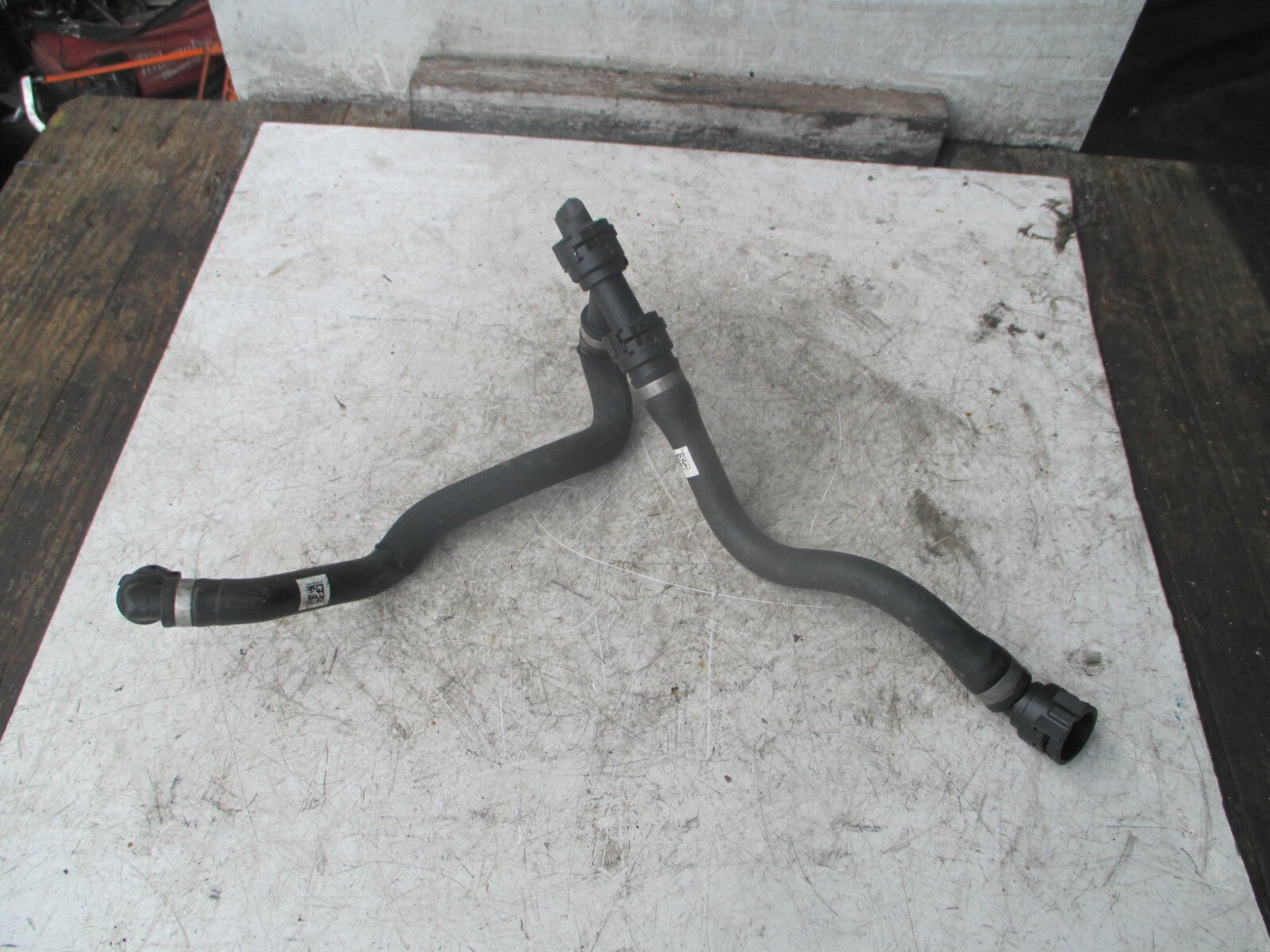 BMW 1 SERIES F20 2019 RUBBER WATER COOLANT RADIATOR HOSE PIPE 1712 8634285 01
