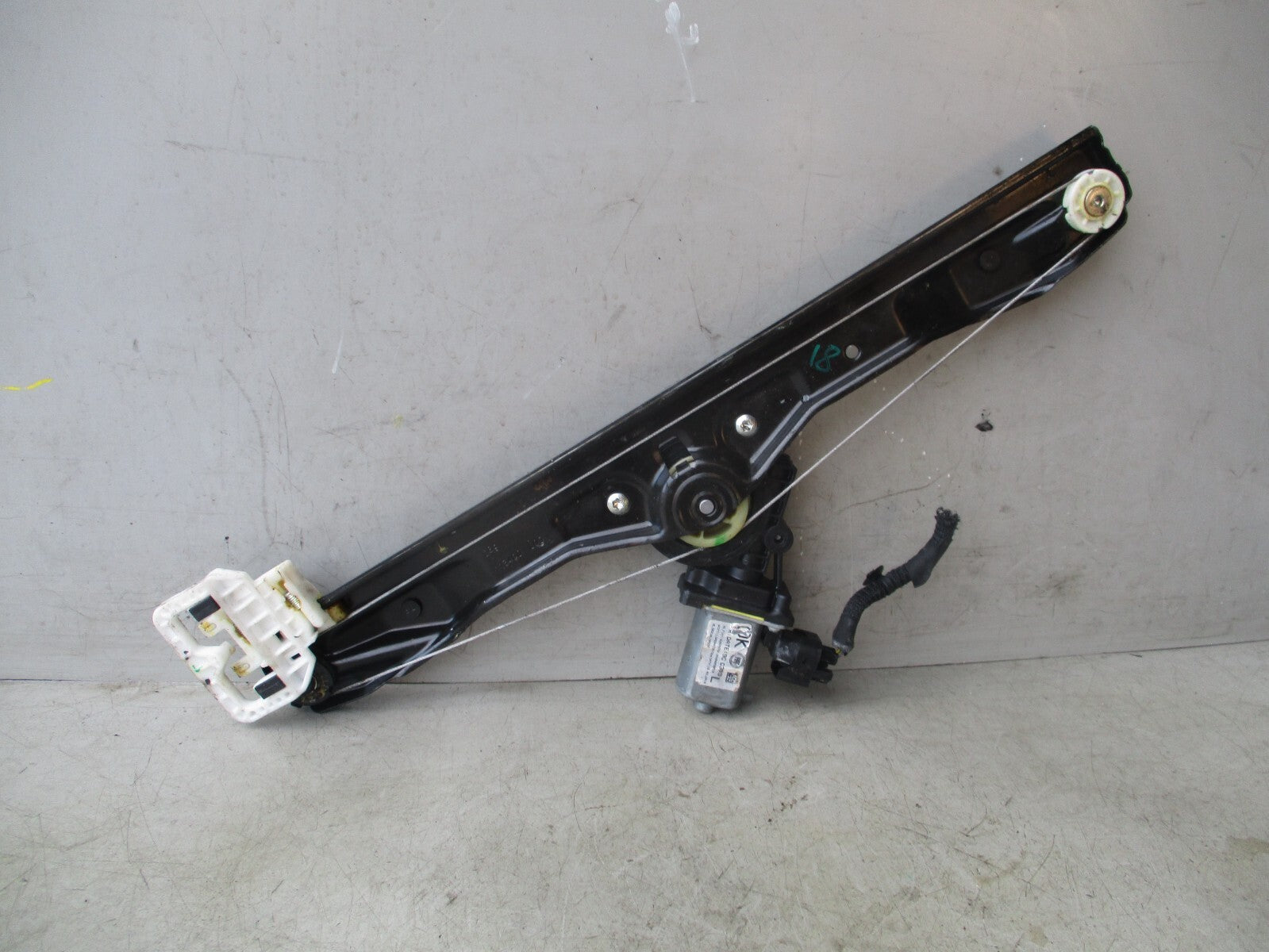 2019 FIAT PANDA MK3 NSF PASSENGER SIDE FRONT WINDOW MOTOR REGULATOR 52076550