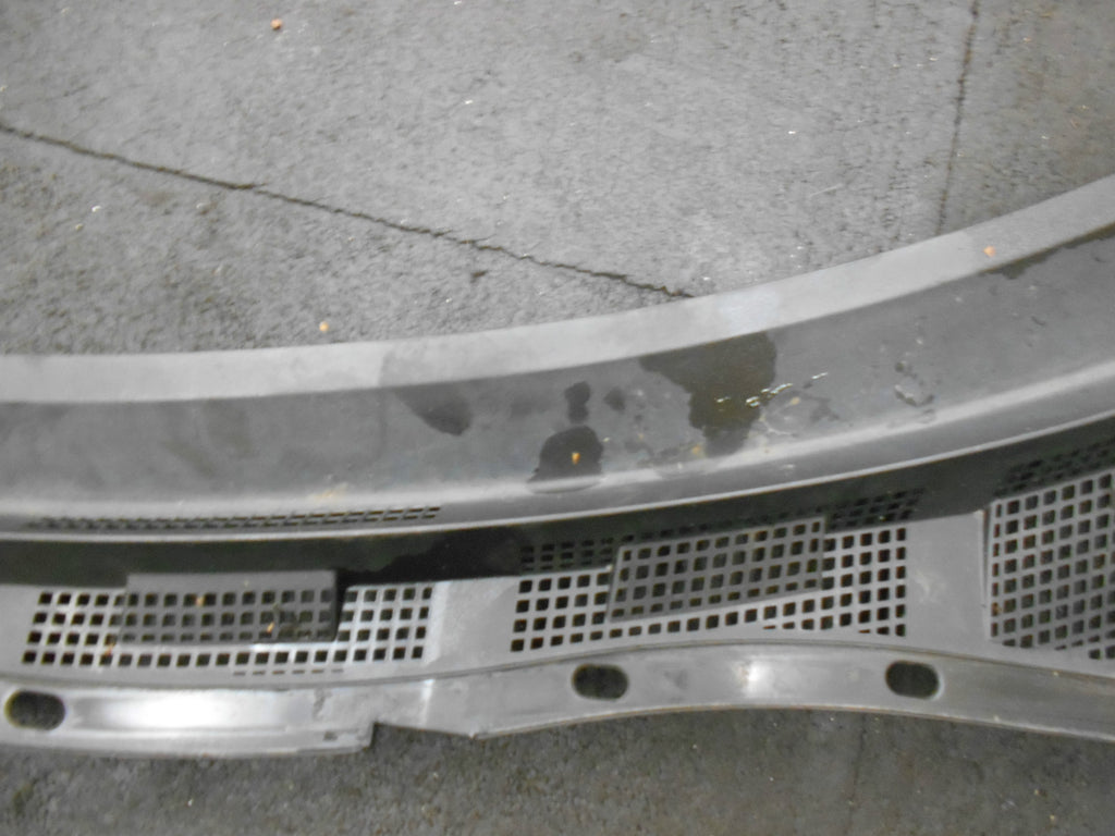 MAZDA 3 BK 2005 SCUTTLE PANEL WINDSCREEN WIPER SURROUND TRIM B32H507R1
