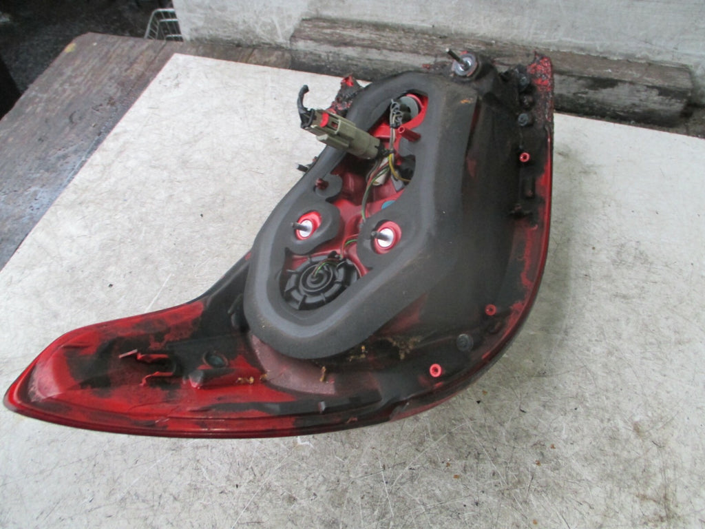 2018 VAUXHALL MOKKA X OSR DRIVER SIDE REAR TAIL LIGHT LAMP DAMAGED