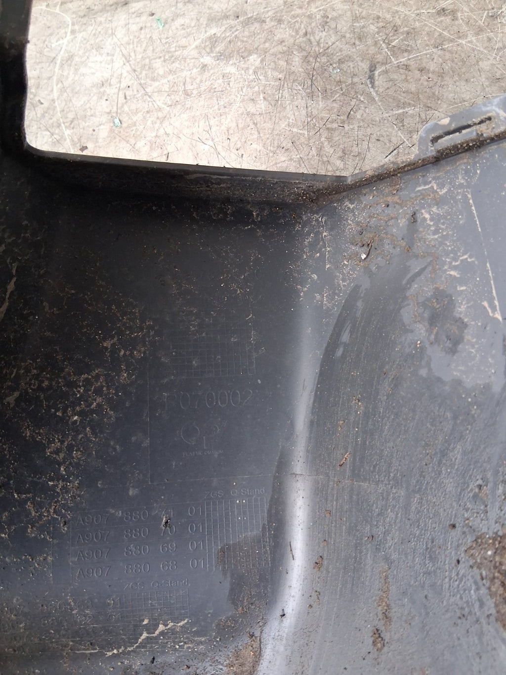 2023 MERCEDES SPRINTER W907 REAR RIGHT BUMPER CORNER A9078807101