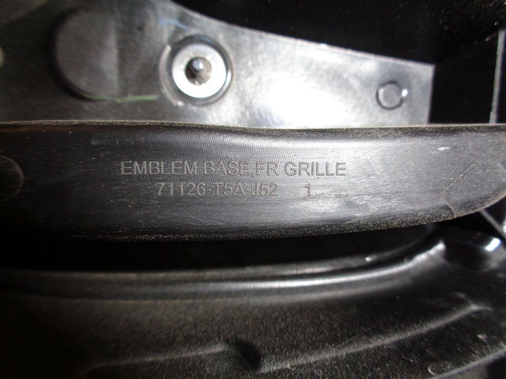 HONDA JAZZ MK4 LOWER GRILL AND UNDERTRAY AIR GUIDE 71115TARG5