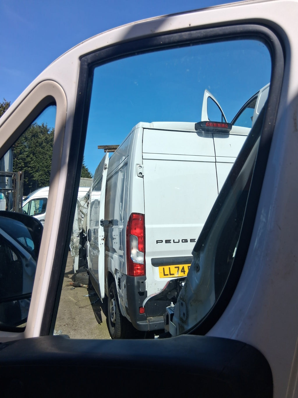 2021 CITROEN RELAY MK3 OSF DRIVER SIDE FRONT DOOR MAIN GLASS