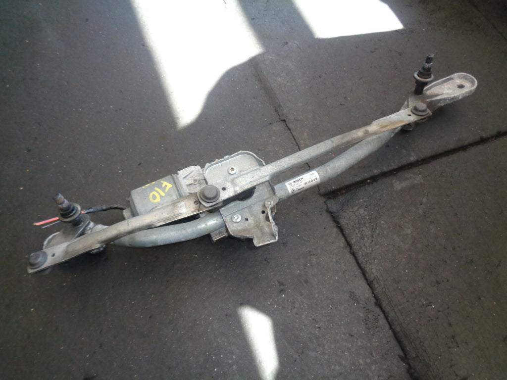 BMW 5 SERIES F10 2012 FRONT WINDSCREEN WIPER MOTOR LINKAGE 4899836