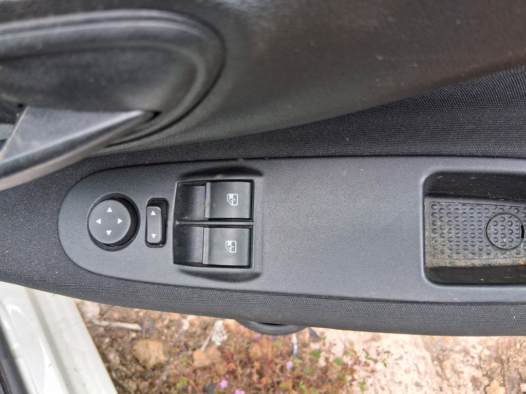2014 FIAT PUNTO FACELIFT MK3 OSF DRIVER SIDE FRONT WINDOW CONTROL SWITCH