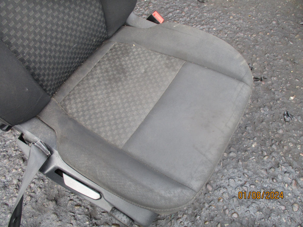 2021 FORD TRANSIT MK8 OSF DRIVER SIDE FRONT SEAT WITH ARMREST & BASE