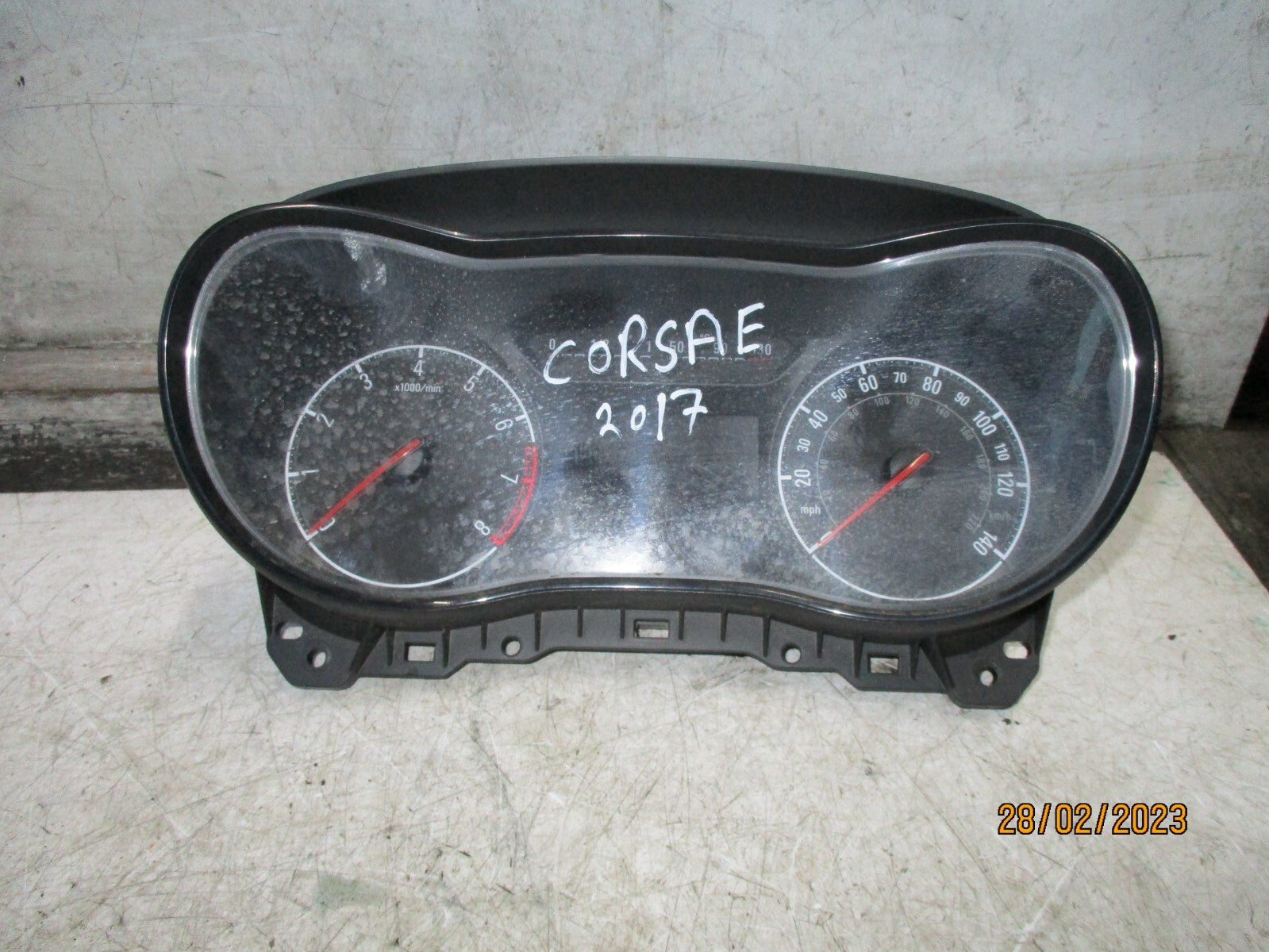 VAUXHALL CORSA E 2017 SPEEDO SPEEDOMETER INSTRUMENT CLUSTER 39107237