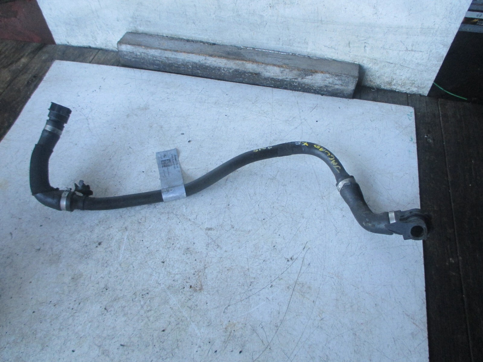 JAGUAR XE 2019 2.0 PETROL COOLANT WATER PIPE HOSE JX7310C754AB