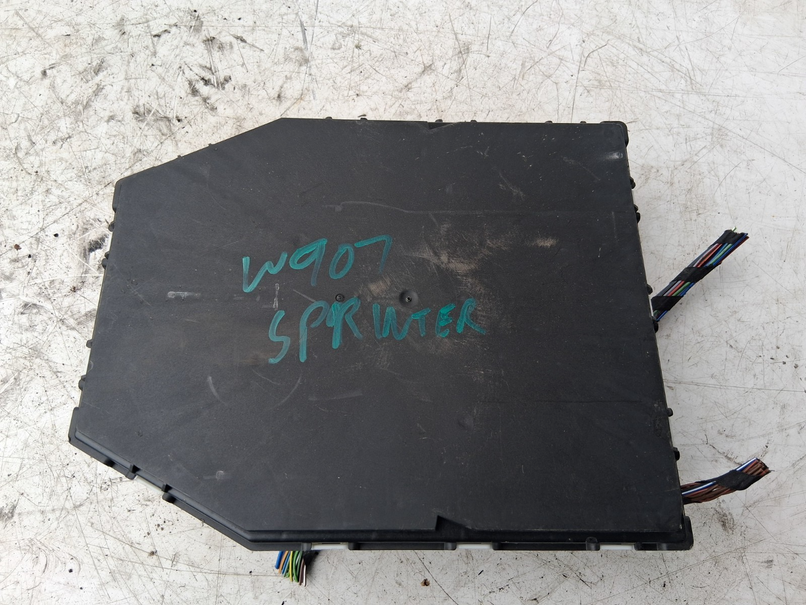 2021 MERCEDES BENZ SPRINTER W907 BCM BODY CONTROL MODULE A9079002304