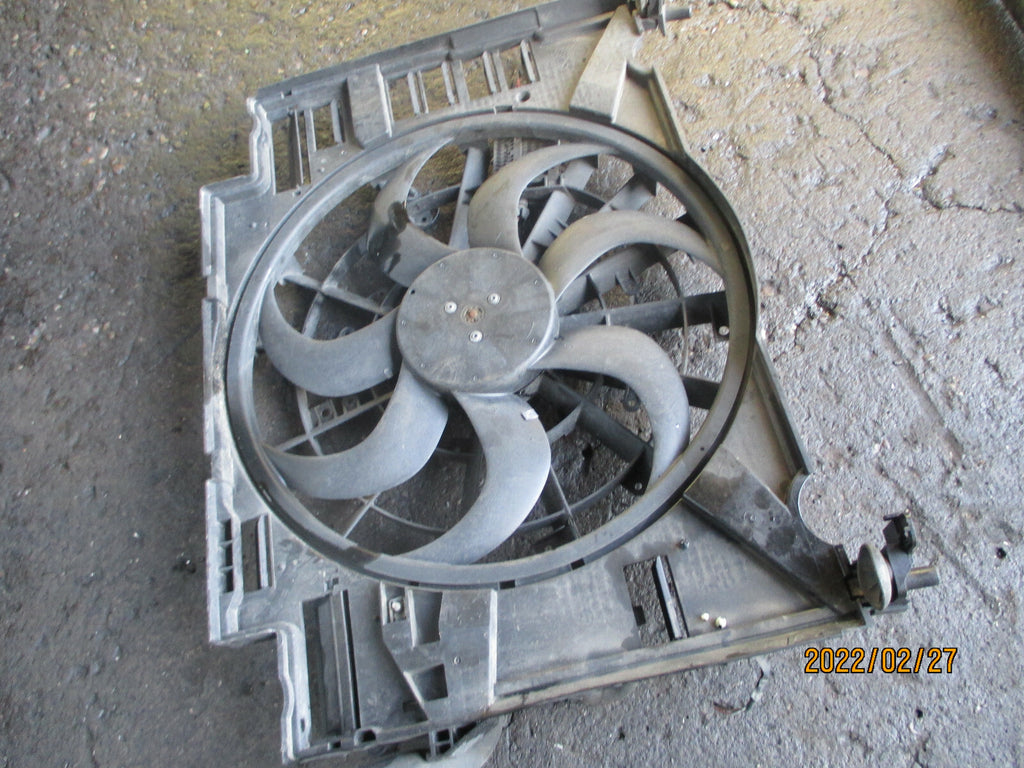 2015 JAGUAR XE 2.0 DIESEL FRONT RADIATOR VISCOUS FAN GX738C607AD
