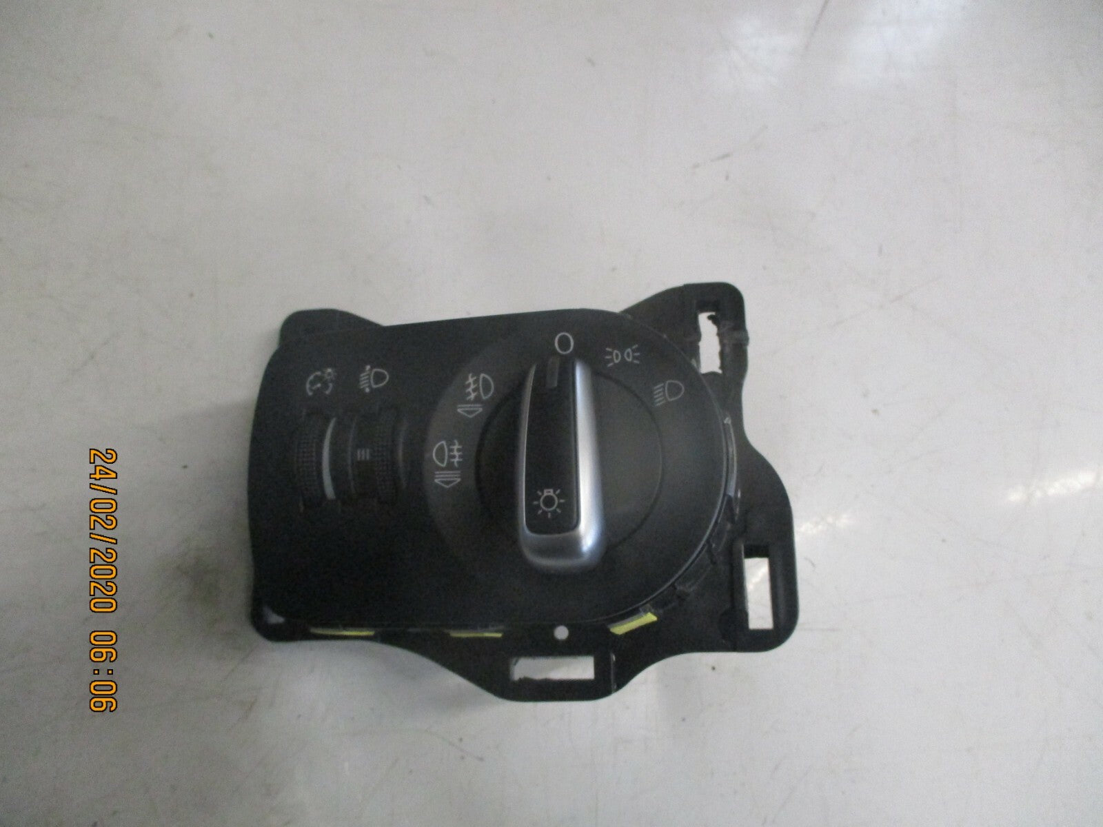 AUDI A1 MK1 8X 2017 HEADLIGHT HEAD LAMP FOG ADJUST CONTROL SWITCH 8P0919094B