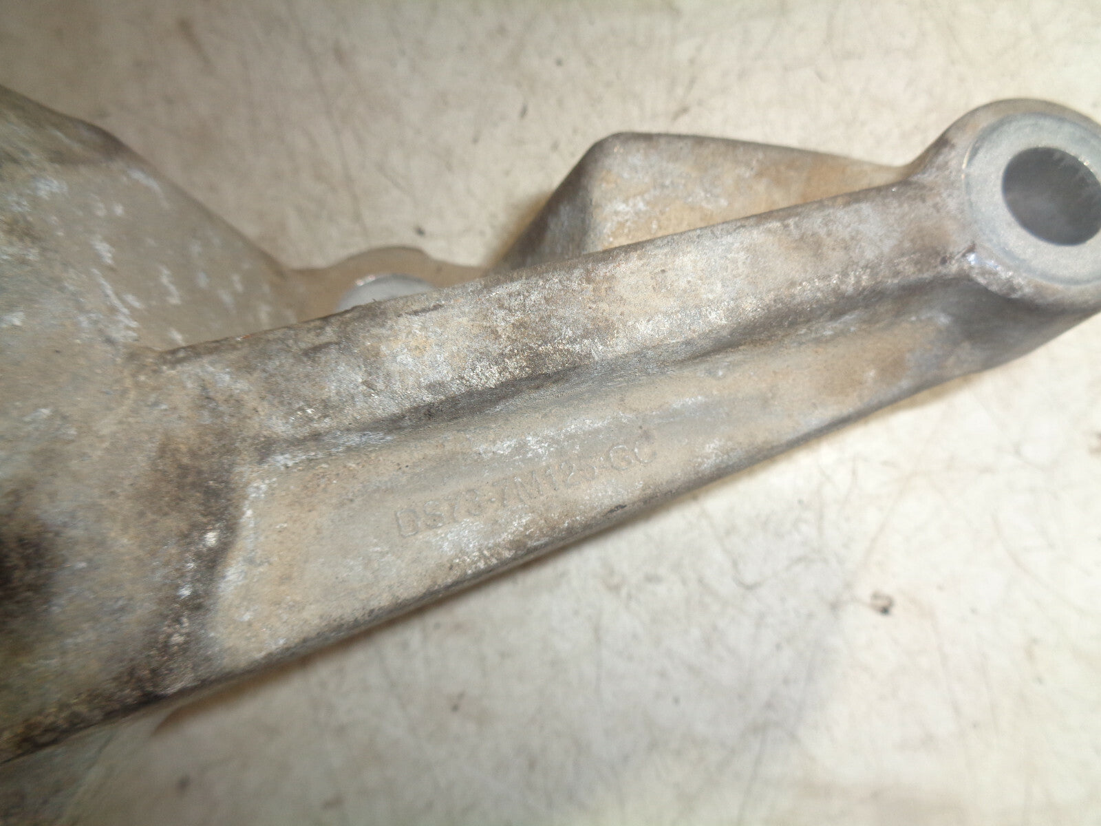 FORD MONDEO MK5 2017 ENGINE GEARBOX SUPPORT MOUNT BRACKET DS737M125GC