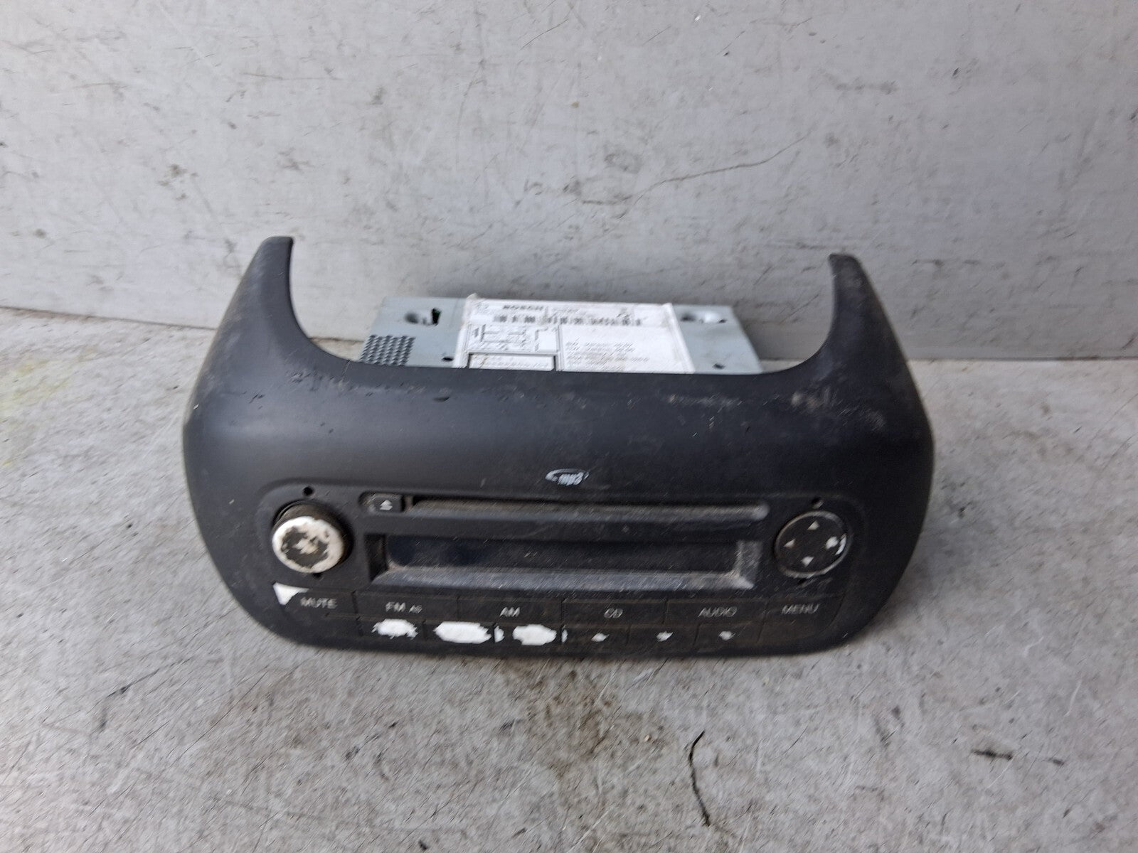 2015 PEUGEOT BIPPER RADIO CD PLAYER STEREO HEAD UNIT 7643727316