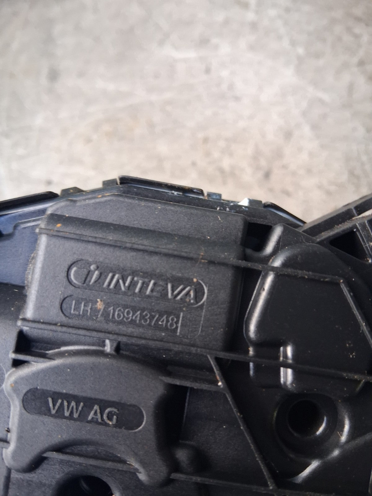 2023 VW VOLKSWAGEN TIGUAN NSF PASSENGER SIDE FRONT DOOR LOCK MECHANISM