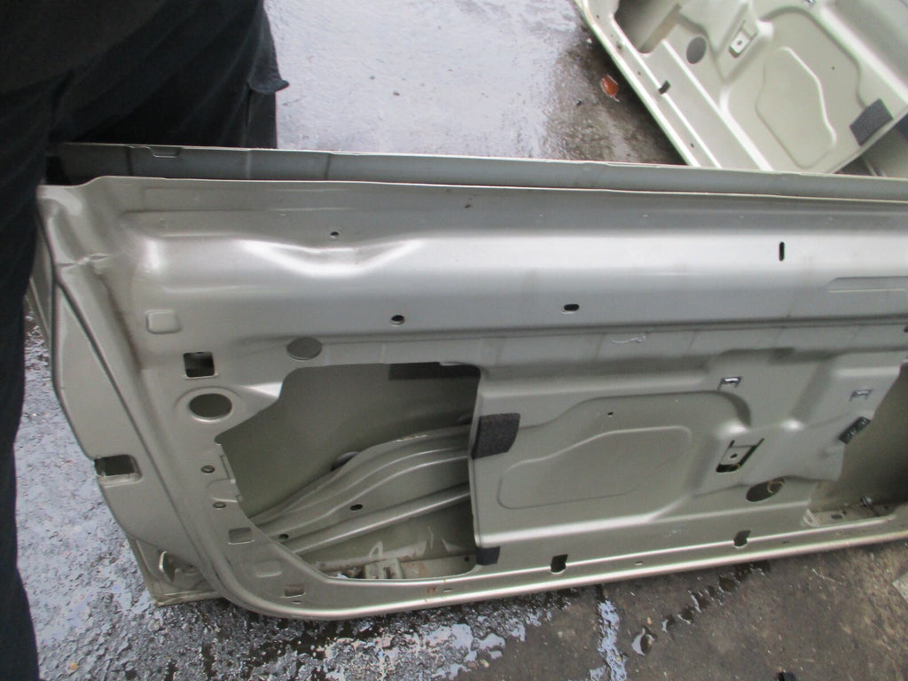 2005 RENAULT MEGANE MK2 NSF PASSENGER SIDE FRONT BARE DOOR