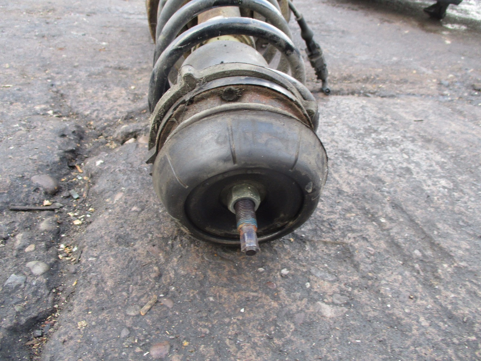 VAUXHALL TIGRA B 2006 1.4 OSF DRIVER FRONT HUB SHOCK SPRING CALIPER 13191020
