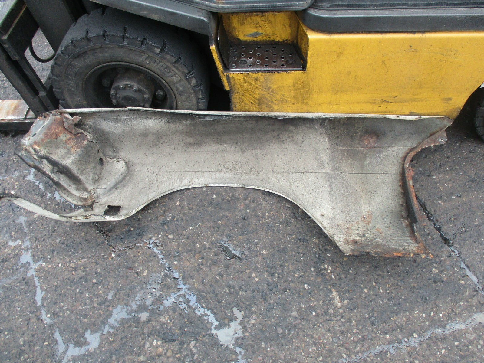 MERCEDES SLC CLASS C107 OS DRIVER SIDE WING PANEL CREAM