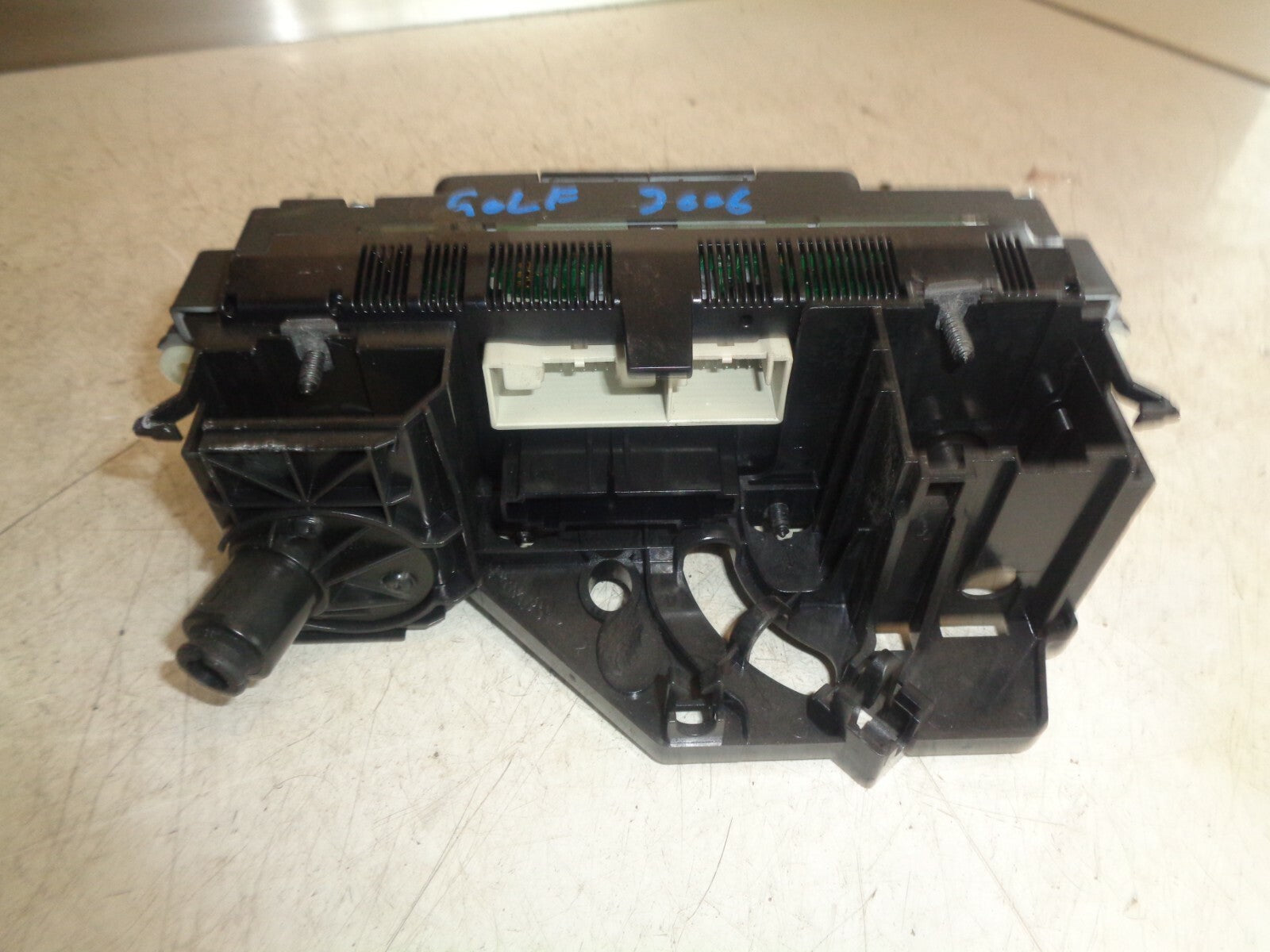 VW VOLKSWAGEN GOLF MK5 2006 HEATER CLIMATE CONTROL SWITCH PANEL