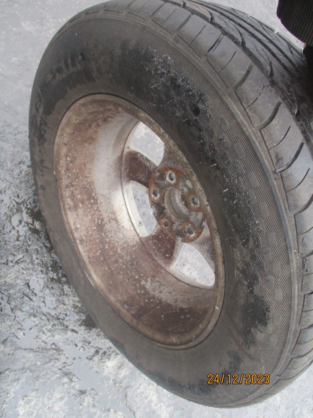 NISSAN QASHQAI J10 2009 16 INCH ALLOY WHEEL WITH TYRE 215/65R16