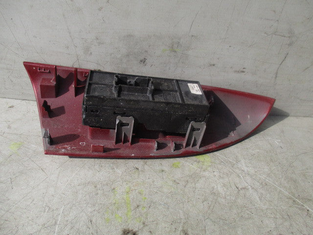 2010 NISSAN JUKE MK1 F15 NSR PASSENGER SIDE WINDOW CONTROL SWITCH PANEL